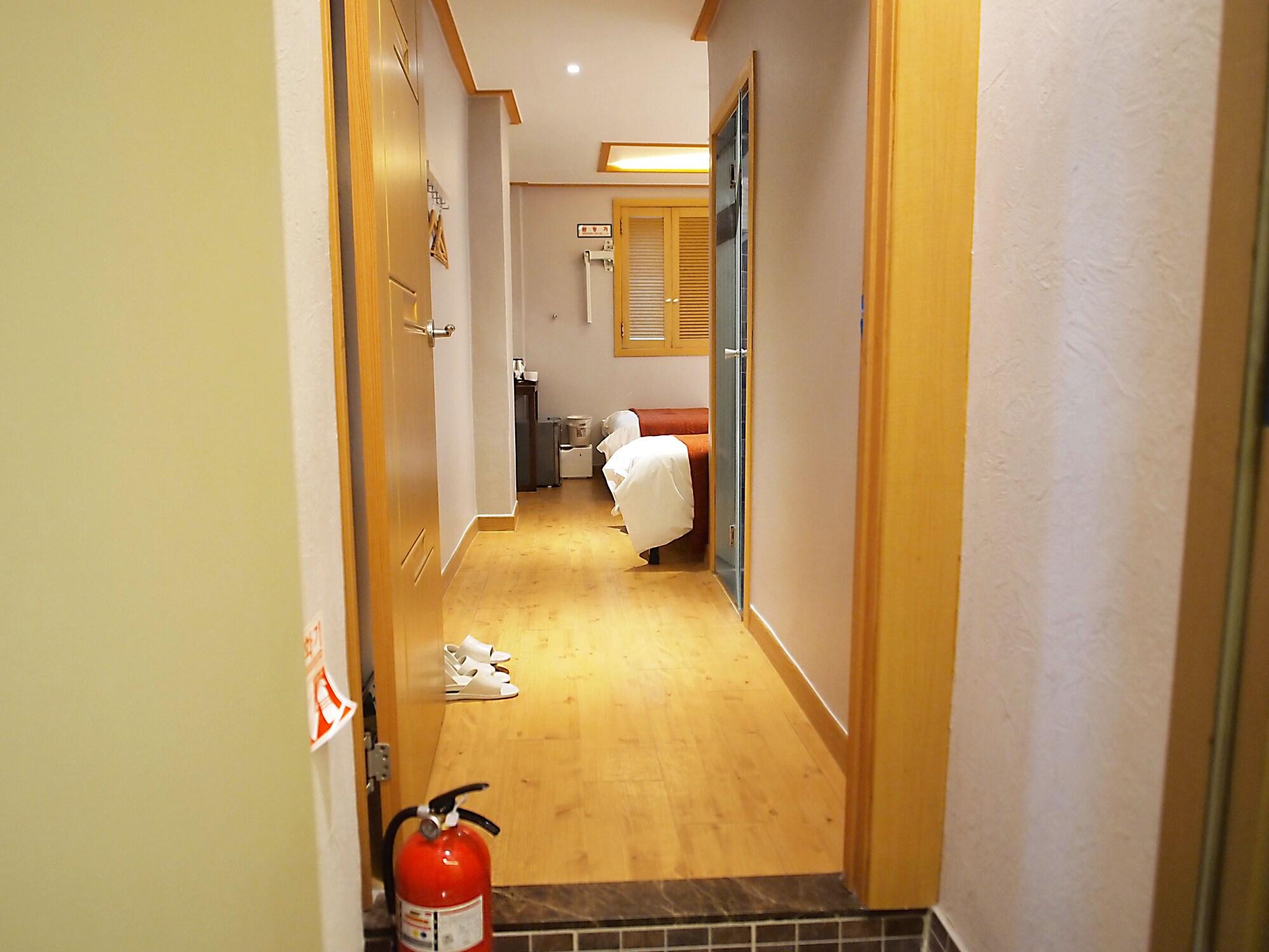 Hotel Park Hill Myeongdong Seoul Bagian luar foto